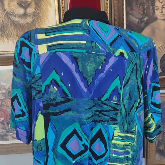 Abstract Shape Blue Purple Caliché Blouse - Picture 7 of 12